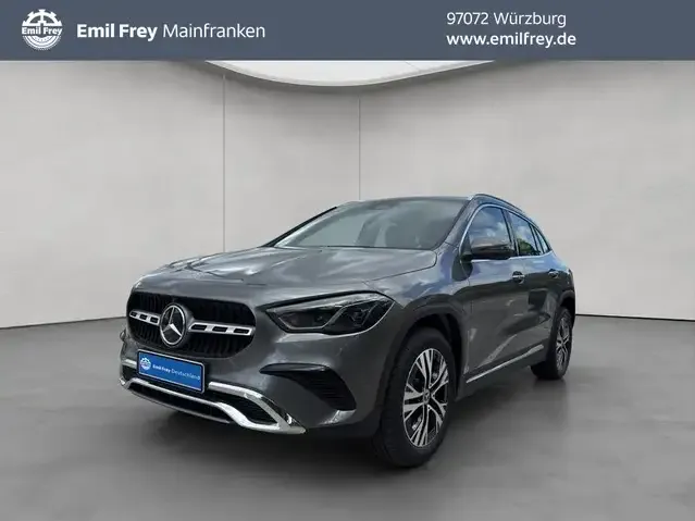 Mercedes-Benz GLA 180