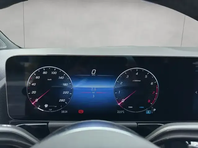 Mercedes-Benz GLA 180