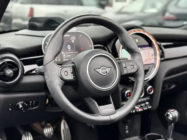 MINI John Cooper Works Cabrio