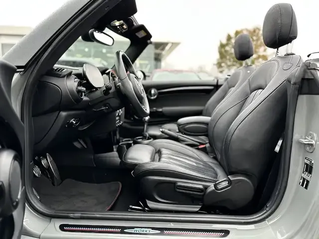 MINI John Cooper Works Cabrio