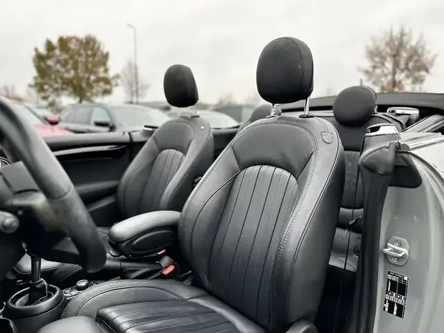 MINI John Cooper Works Cabrio