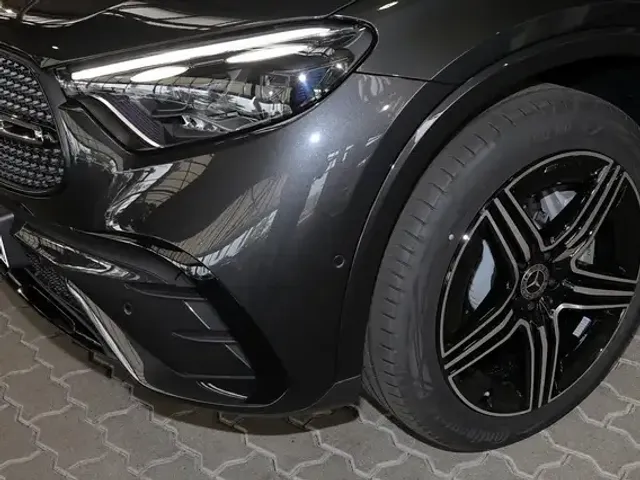 Mercedes-Benz GLC 220