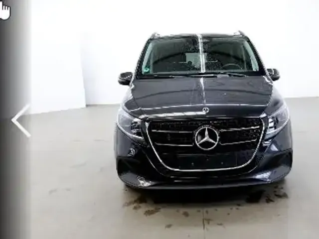 Mercedes-Benz V 220