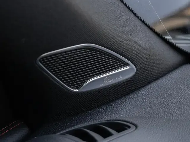 Mercedes-Benz GLB 220
