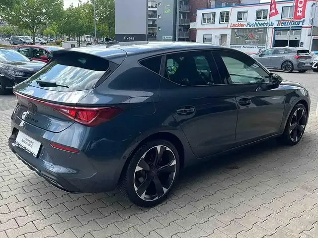 CUPRA Leon