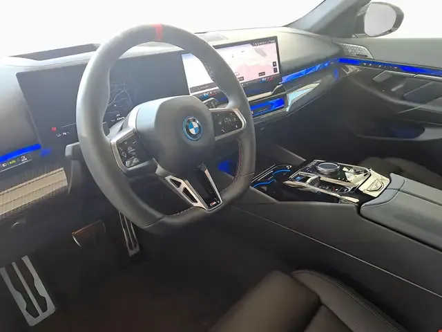 BMW i5