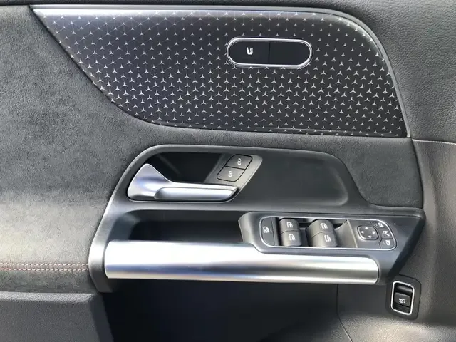 Mercedes-Benz GLA 180