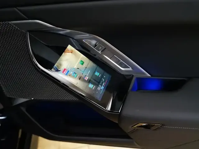 BMW 740
