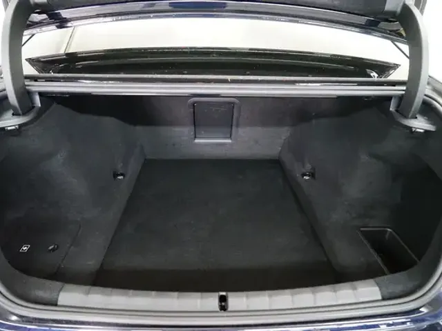 BMW 740