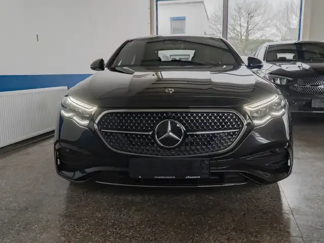 Mercedes-Benz E 200