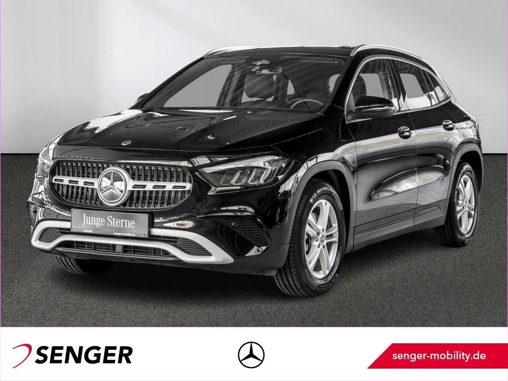 Mercedes-Benz GLA 200