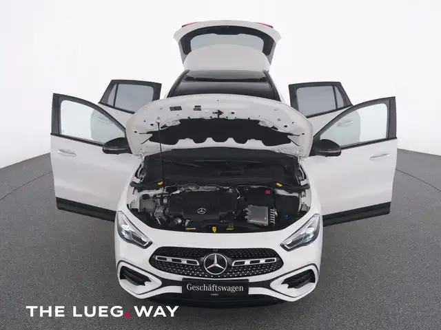Mercedes-Benz GLA 200