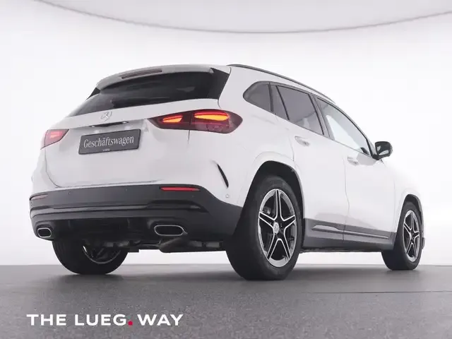 Mercedes-Benz GLA 200