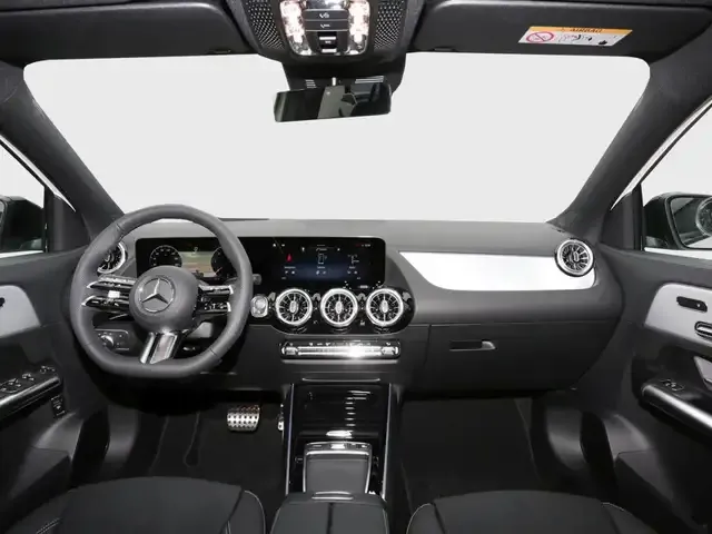 Mercedes-Benz GLA 220