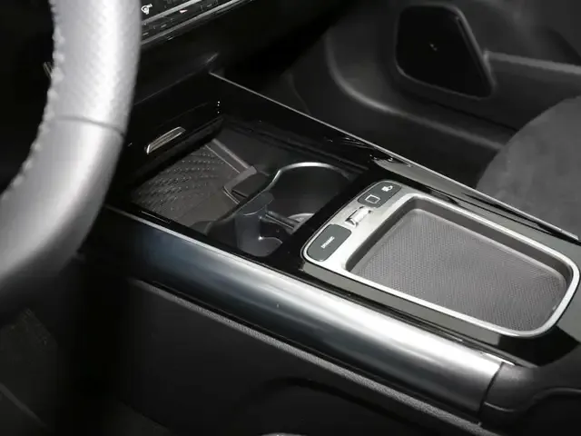 Mercedes-Benz GLA 220