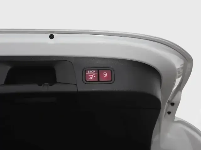 Mercedes-Benz GLA 220