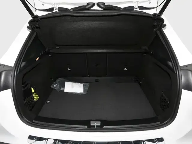 Mercedes-Benz GLA 220