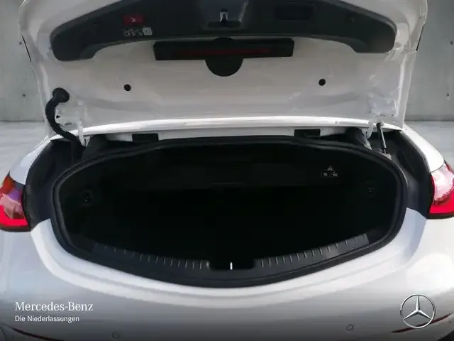 Mercedes-Benz CLE 200