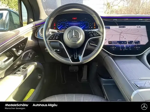 Mercedes-Benz EQS SUV