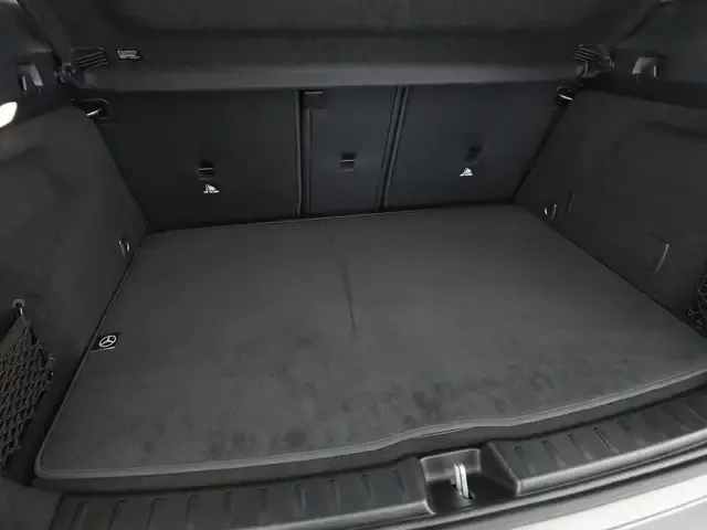 Mercedes-Benz GLA 220