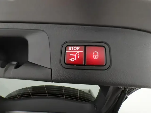 Mercedes-Benz GLA 220