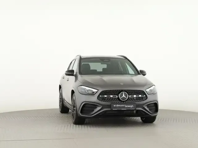 Mercedes-Benz GLA 220