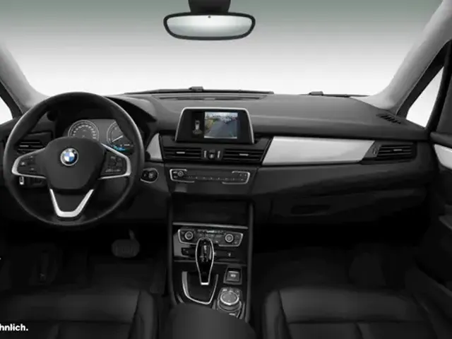 BMW 220