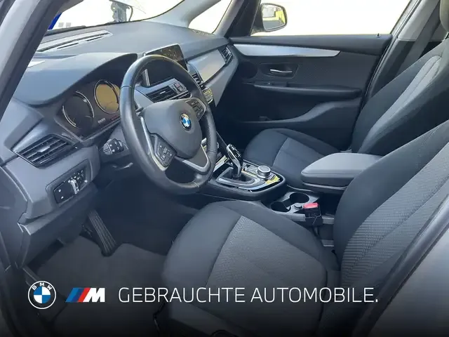 BMW 220