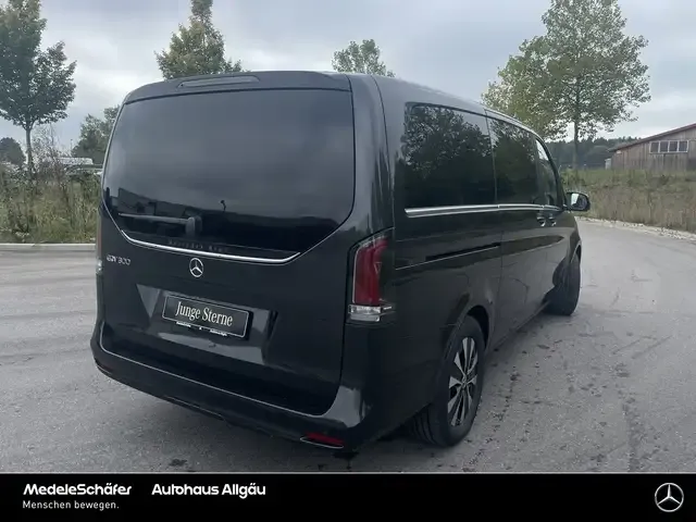 Mercedes-Benz EQV 300