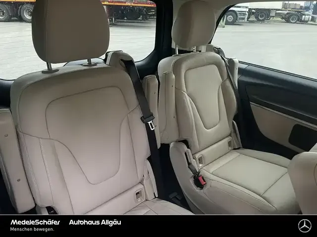 Mercedes-Benz EQV 300