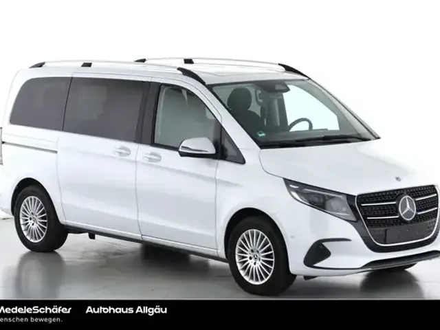 Mercedes-Benz V 220