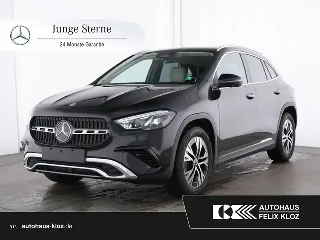 Mercedes-Benz GLA 220