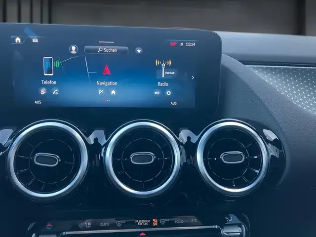 Mercedes-Benz GLA 180