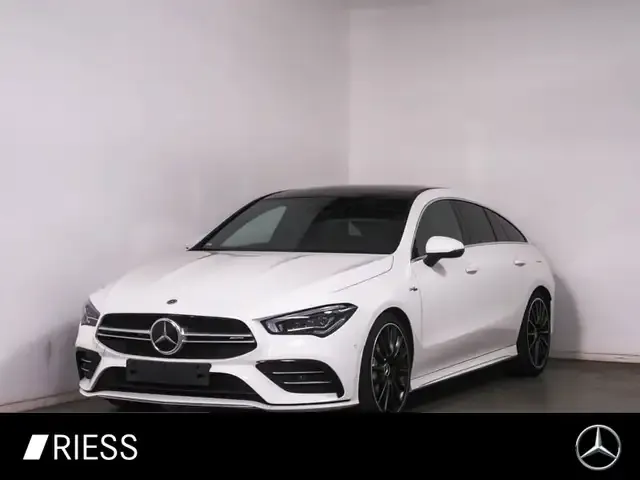 Mercedes-Benz CLA 35 AMG