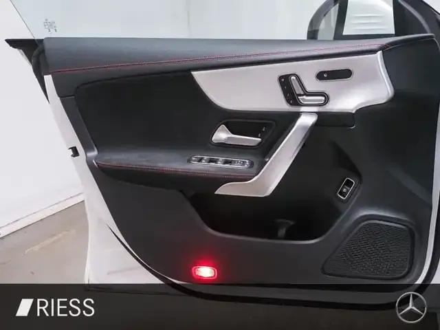 Mercedes-Benz CLA 35 AMG