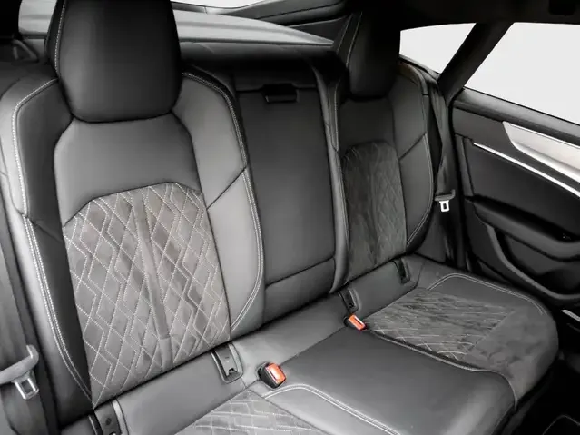 Audi S7