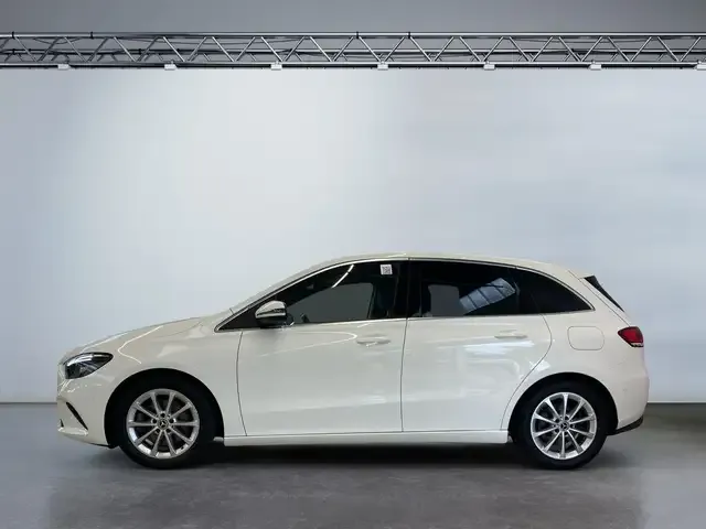 Mercedes-Benz B 220