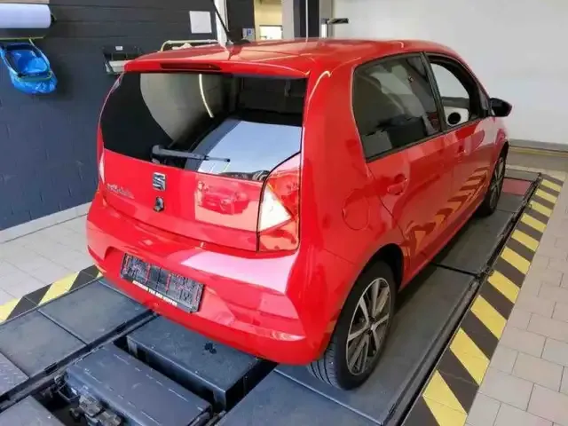 SEAT Mii