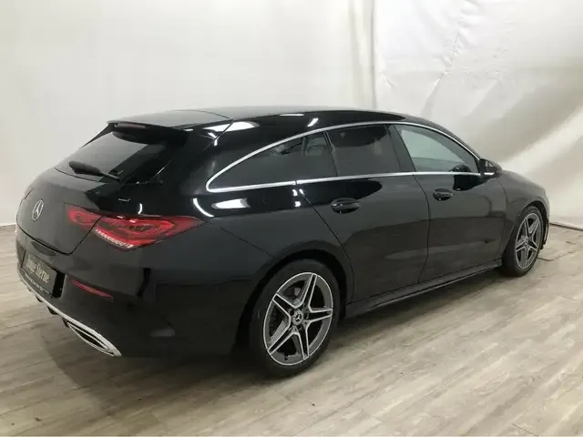 Mercedes-Benz CLA 220