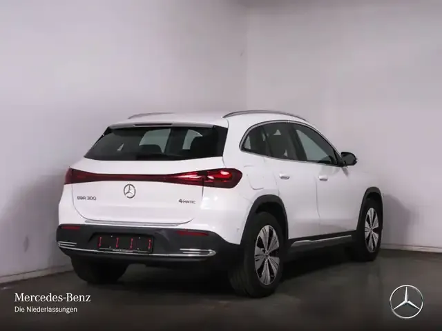 Mercedes-Benz EQA 300