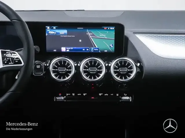 Mercedes-Benz EQA 300
