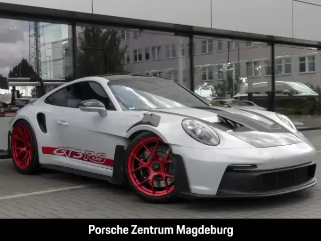 Porsche 992
