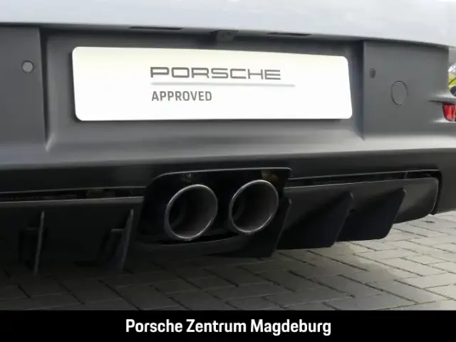 Porsche 992