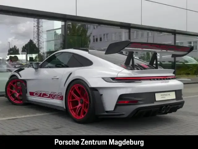 Porsche 992