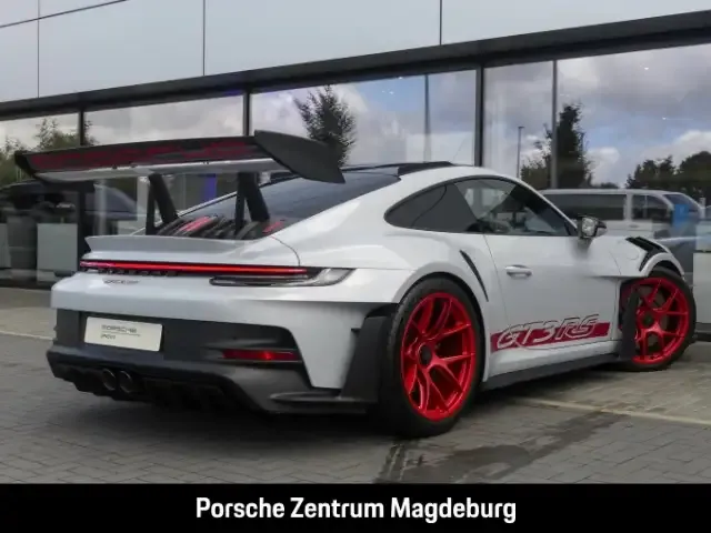 Porsche 992