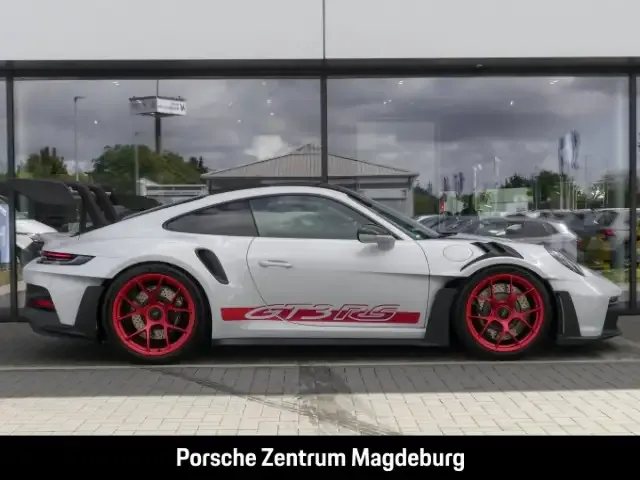 Porsche 992