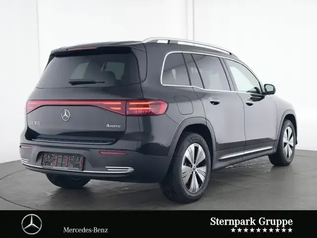 Mercedes-Benz EQB 300