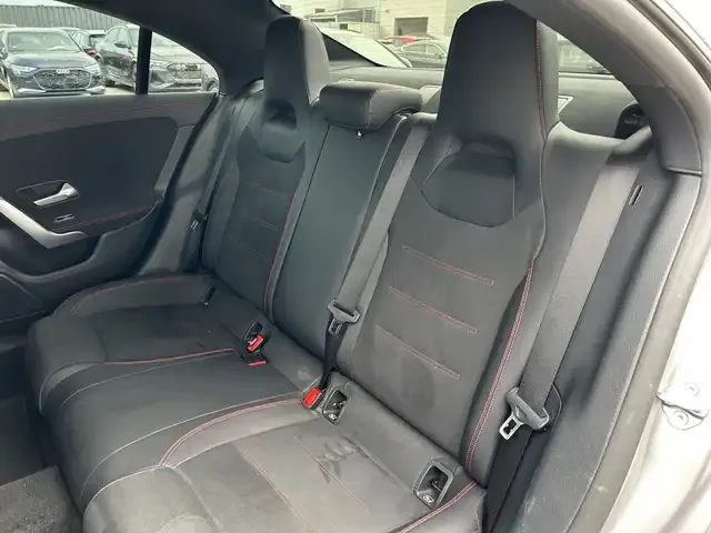 Mercedes-Benz CLA 220