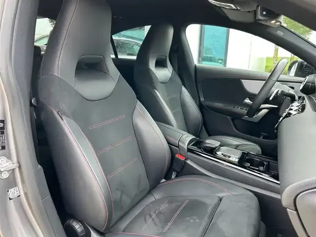 Mercedes-Benz CLA 220