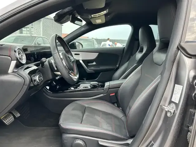 Mercedes-Benz CLA 220